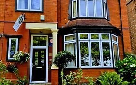 Sherwood Guest House New Brighton 4*